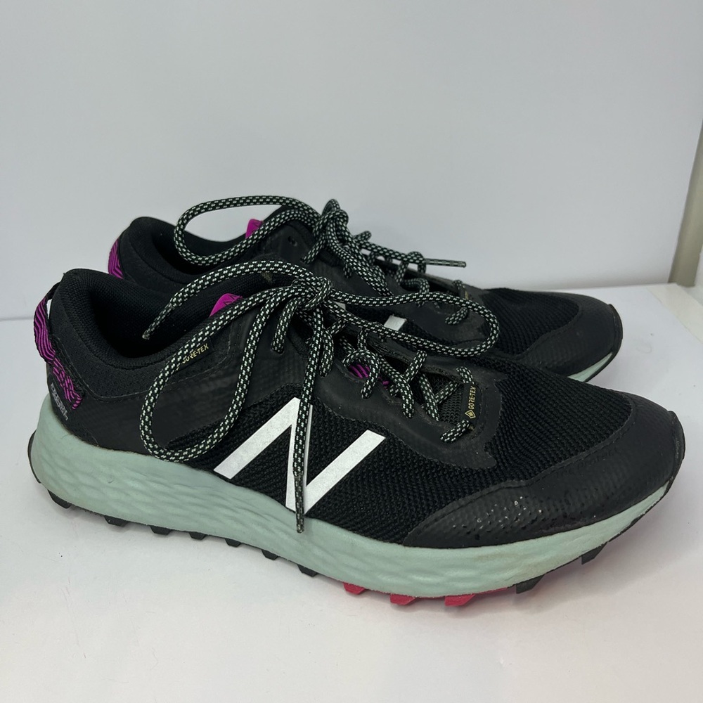 New Balance Fresh Foam Arishi Gore-Tex Women 8.5 B Trail Running Black